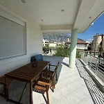 Διαμέρισμα Avras Escape Faraí